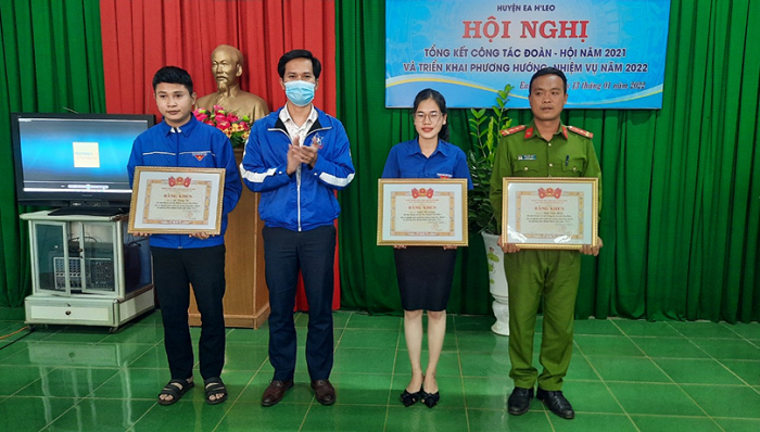 Huyen doan tong ket cong tac nam 2021 3